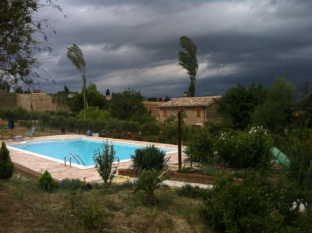 Agriturismo Il Bacucco Montecarotto Buitenkant foto